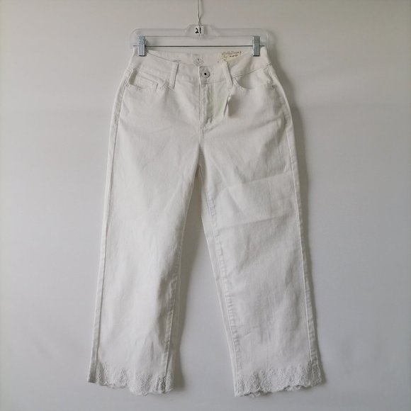 NWT St. John's Bay Womens White Mid Rise Raw Cuff Denim Cropped Jeans Size 4 - Picture 1 of 7